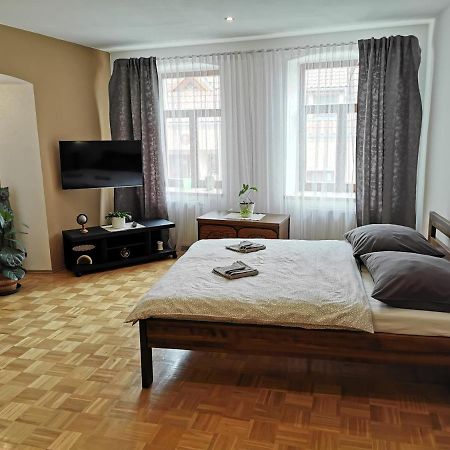 Apartman Antoninska ズノイモ エクステリア 写真